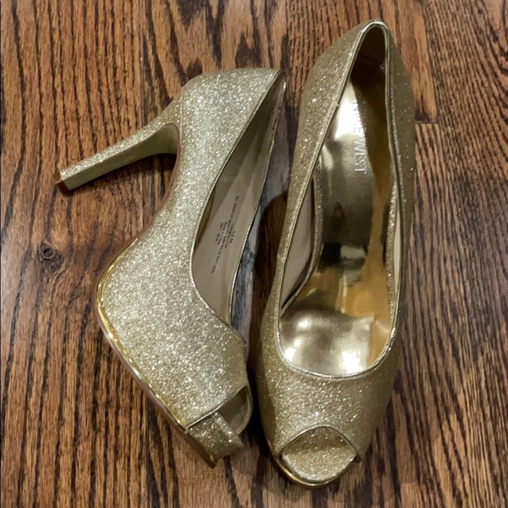 Nine West Chantilly 30 Peep Toe Pump Gold Glitter